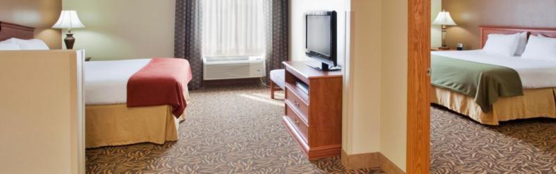 Holiday Inn Express Hotel & Suites Columbus By Ihg Eksteriør bilde