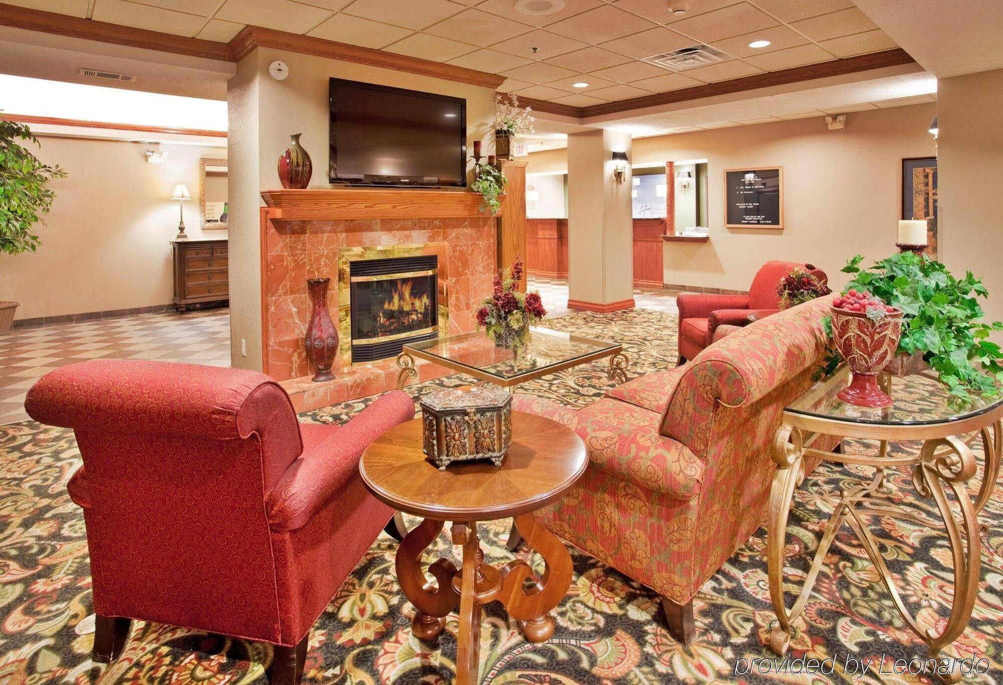Holiday Inn Express Hotel & Suites Columbus By Ihg Eksteriør bilde
